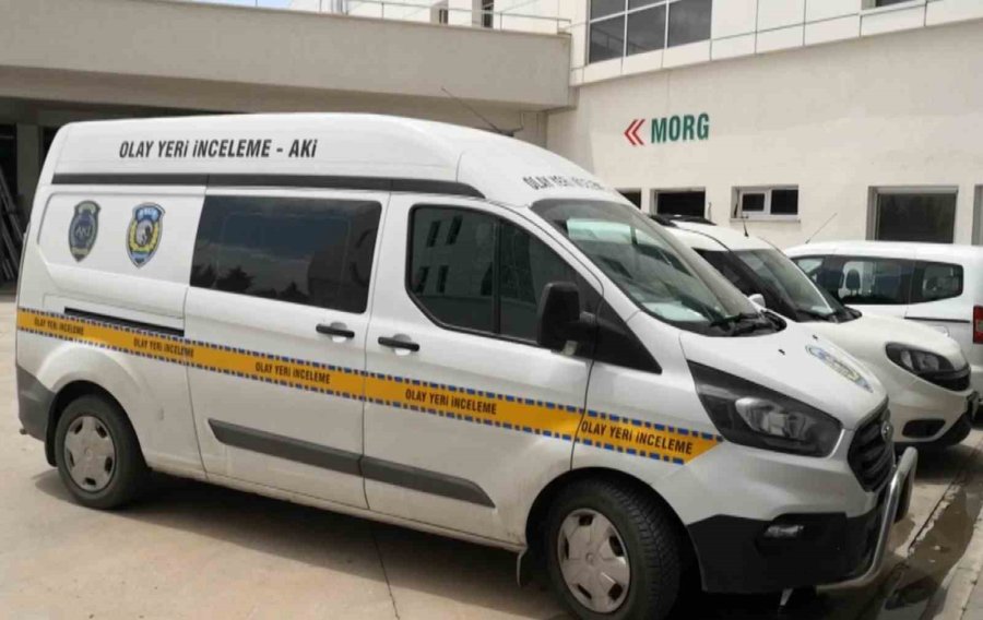 Aynı Kıza İlgi Duyan 16 Yaşındaki Akranını Bıçaklayarak Öldürdü