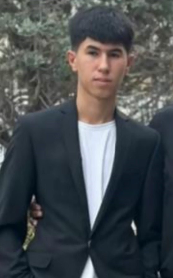 Aynı Kıza İlgi Duyan 16 Yaşındaki Akranını Bıçaklayarak Öldürdü