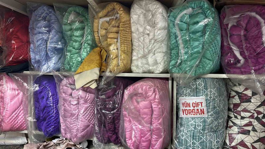 Büyük Dedesinden Miras Yorgancılığı Devam Ettiriyor