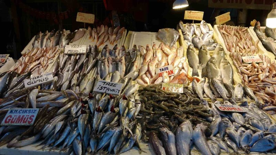 Mersin’de Ramazan’da Balık Fiyatları Düştü, Satışlar Arttı
