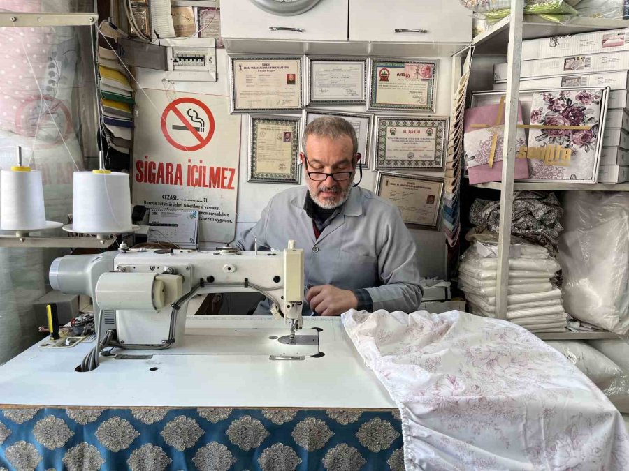 Büyük Dedesinden Miras Yorgancılığı Devam Ettiriyor