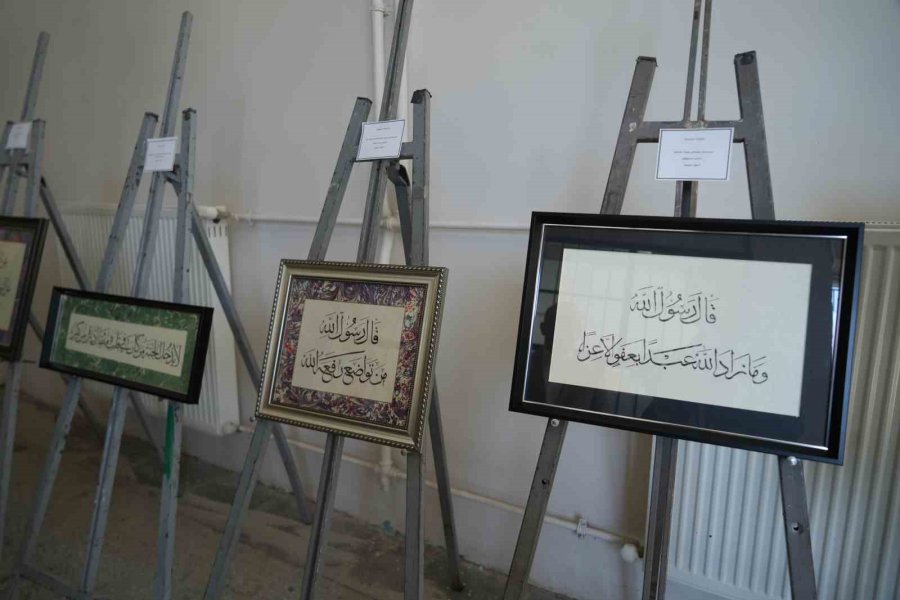 Niğde’de "sanatın Diliyle Değerlerimiz" Sergisi Açıldı