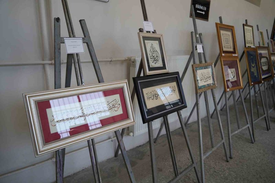 Niğde’de "sanatın Diliyle Değerlerimiz" Sergisi Açıldı