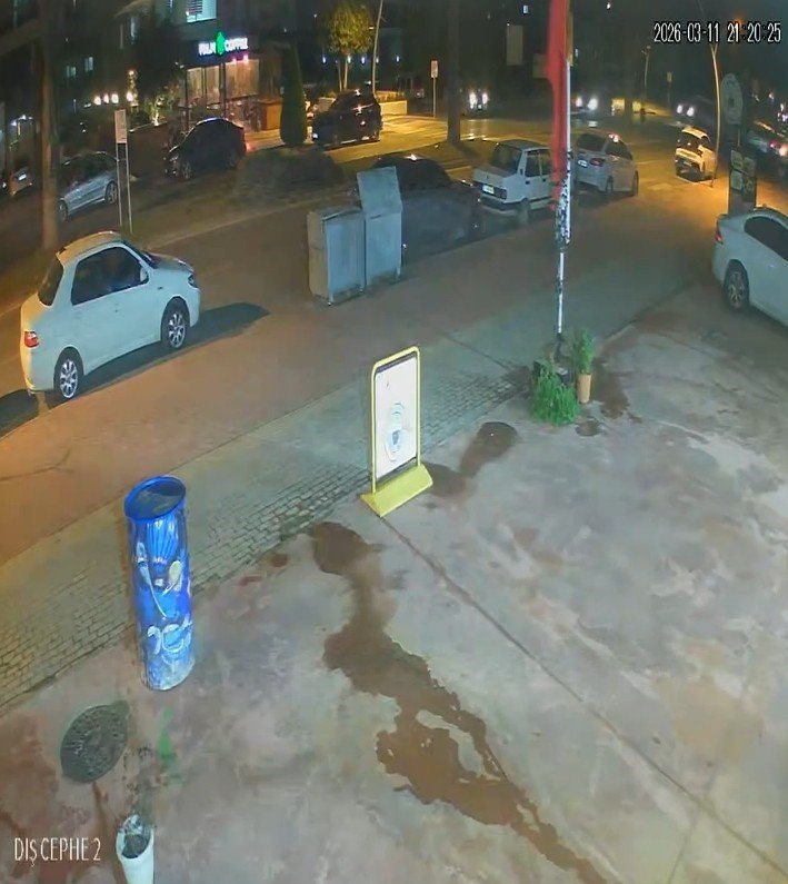 Kamyonetle Çarpışan Motosikletli Yaralandı