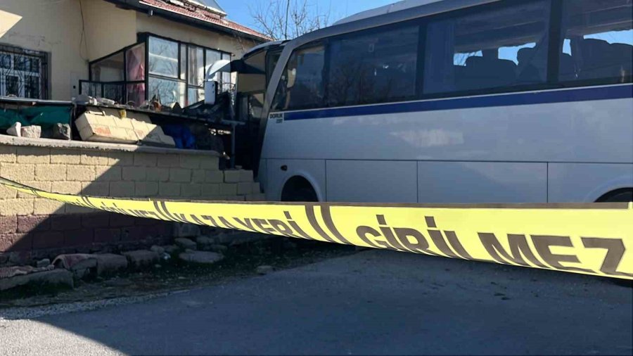 Konya’da Kazada Yaralanan 13 Yaşındaki Öğrenci Kurtarılamadı
