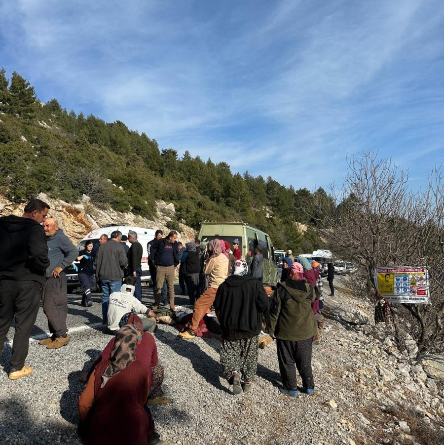 Mersin’de İşçi Servisi Uçurumdan Yuvarlandı: Ölü Ve Çok Sayıda Yaralı Var