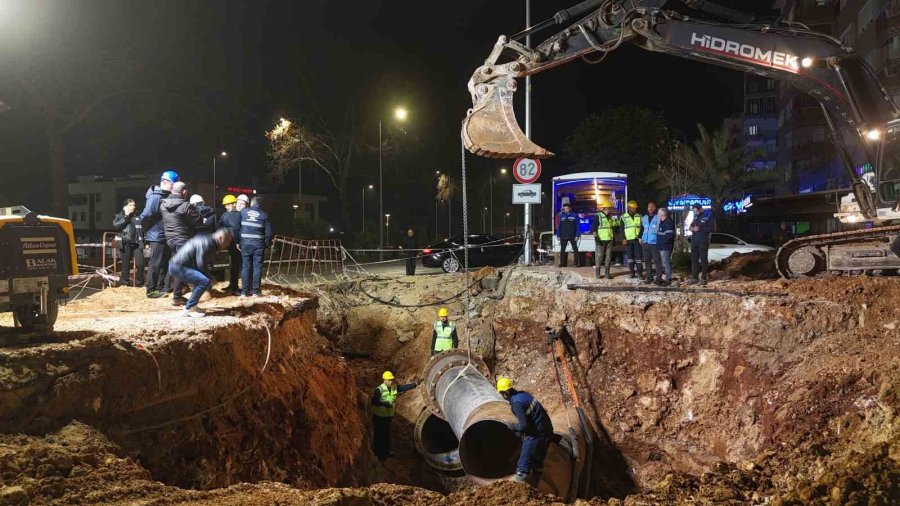 Asat’tan Duraliler 1 Ana İsale Hattı’nda Yoğun Mesai