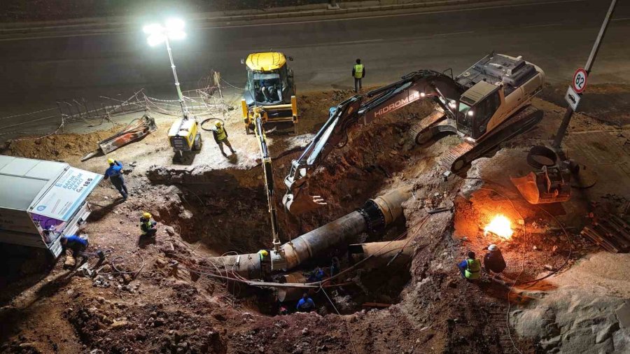 Asat’tan Duraliler 1 Ana İsale Hattı’nda Yoğun Mesai