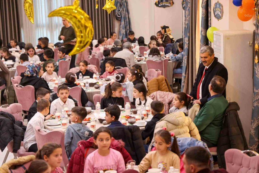Başkan Kavuş, Çocukların İlk Oruç Ve İlk İftar Heyecanını Paylaştı