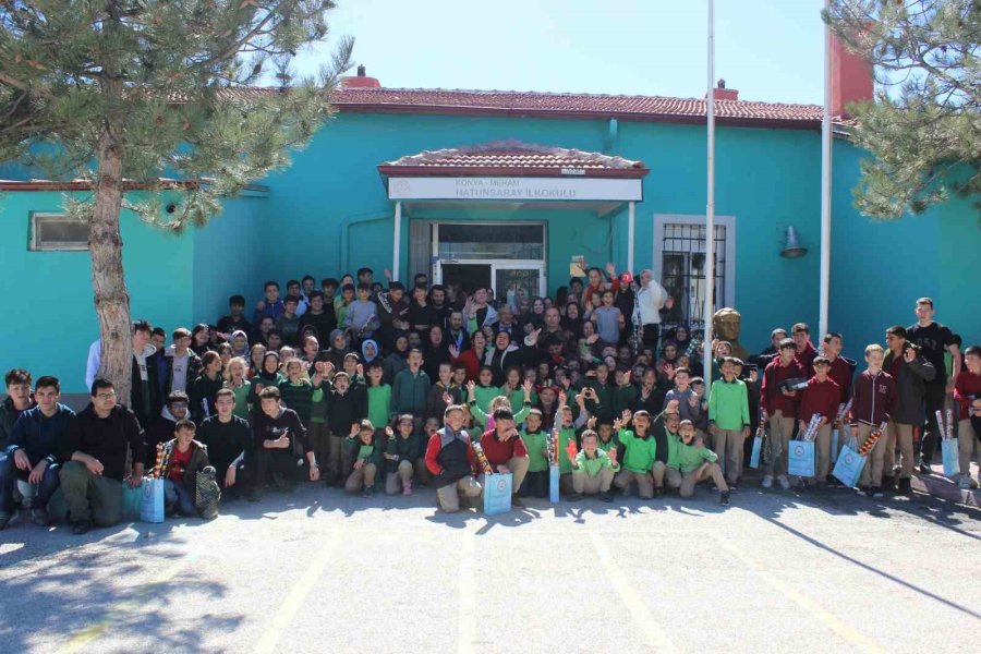 Konya’da Öğrencilere Bayram Öncesi Bayram Sevinci Yaşattılar