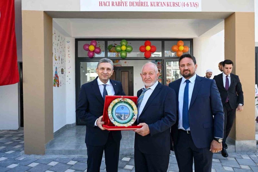 Hacı Nizamettin Demirel Camii Ve Hacı Rabiye Demirel Kur’an Kursu Hizmete Açıldı