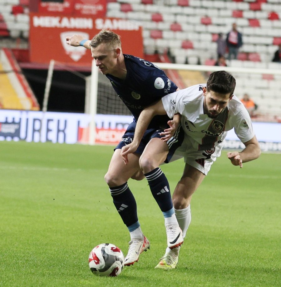 Trendyol Süper Lig: Antalyaspor: 0 - Gaziantep Fk: 0 (ilk Yarı)