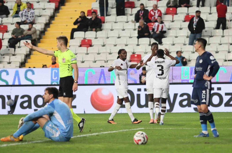 Trendyol Süper Lig: Antalyaspor: 1 - Gaziantep Fk: 4 (maç Sonucu)