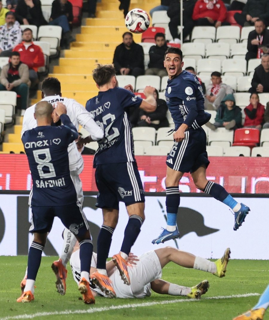 Trendyol Süper Lig: Antalyaspor: 1 - Gaziantep Fk: 4 (maç Sonucu)