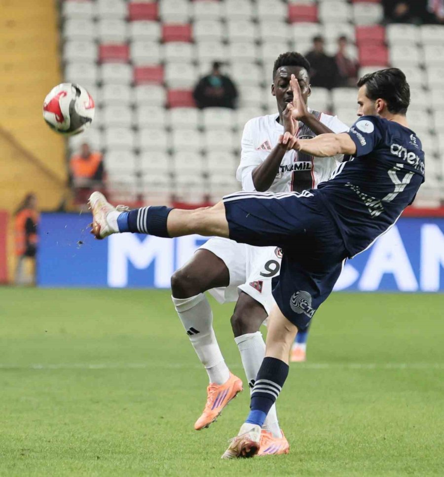 Trendyol Süper Lig: Antalyaspor: 1 - Gaziantep Fk: 4 (maç Sonucu)