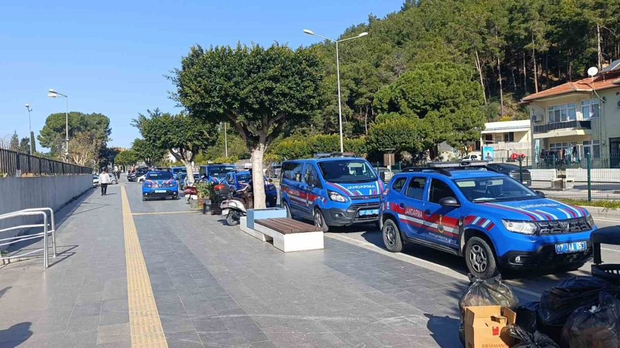 Manavgat Belediyesi Önceki Dönem Yolsuzluk Davasında 12 Kişi Daha Tutuklandı