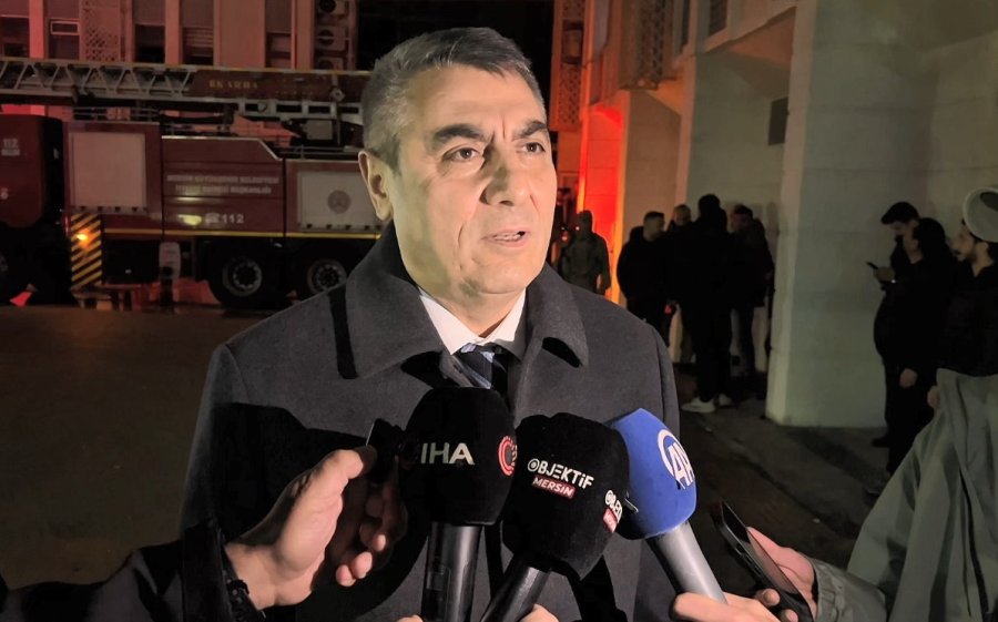 Mersin’de Emniyetin Ek Binasında Çıkan Yangın Büyümeden Söndürüldü