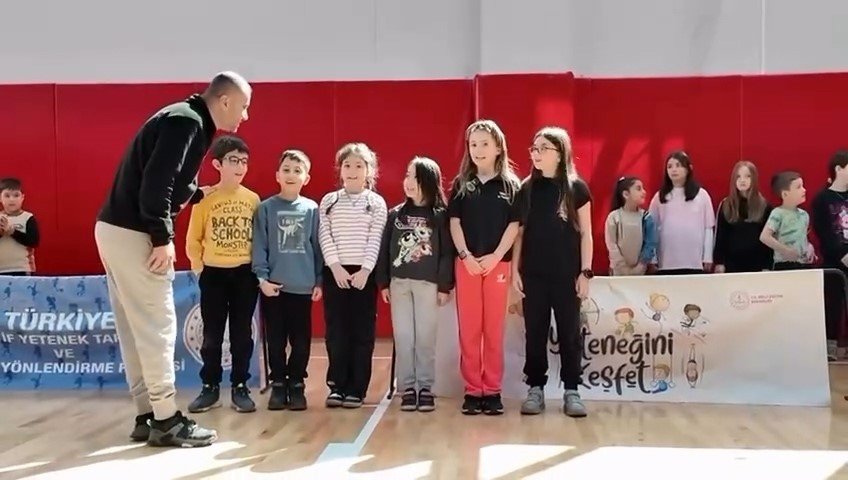 Niğde’de Yaklaşık 6 Bin Öğrencinin Spor Yeteneği Keşfediliyor