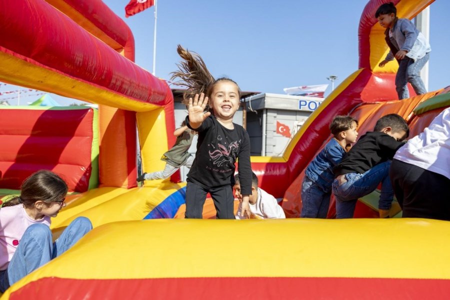 Mersin’de Çocuklara Eşit Gelecek İçin Güçlü Destek
