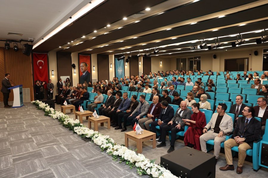 Alkü Ailesi Geleneksel Bayramlaşmada Buluştu