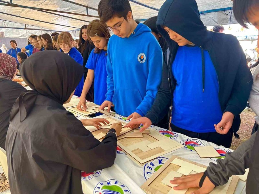 Antalya Bilim Merkezi’nde ’pi Günü’ Şenliği