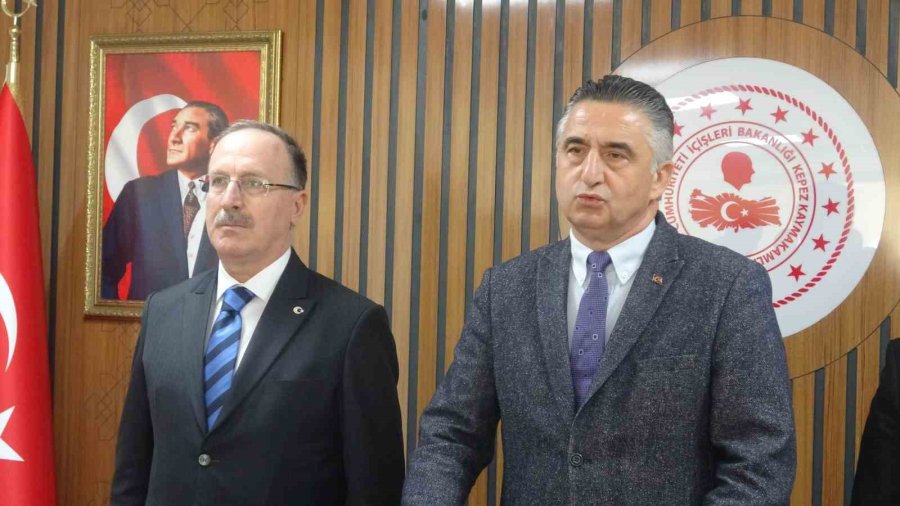 Kaymakamlık Binasında Ateş Açarak Kendini Odaya Kilitleyen Şahıs Teslim Oldu