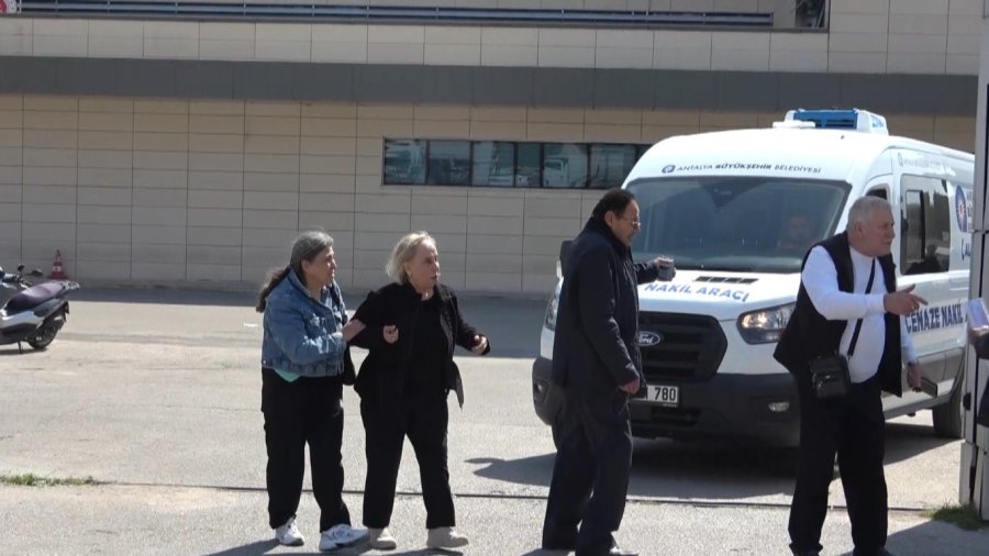 Antalya’da 30 Metrelik Falezlerden Düşerek Ölen Müzisyenin Son Türküsü Yürekleri Yaktı