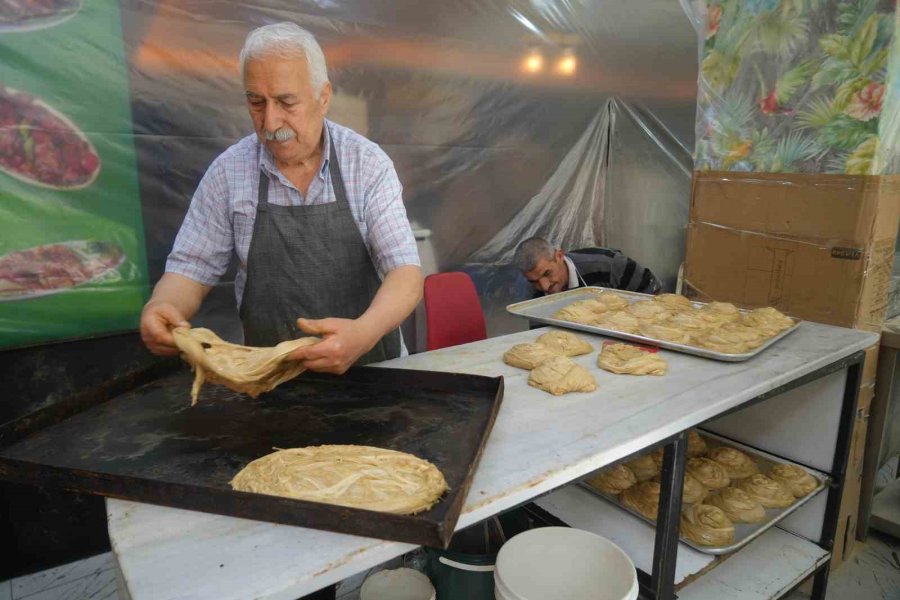 Niğde’nin Coğrafi İşaretli Lezzeti ’tahinli Pide’ Türkiye’nin Dört Bir Yanına Gönderiliyor