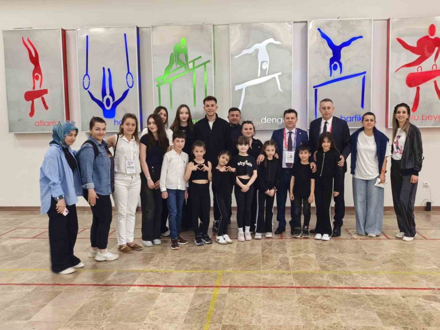 Niğdeli Cimnastikçiler Dünya Kupası Heyecanını Yerinde Yaşadı