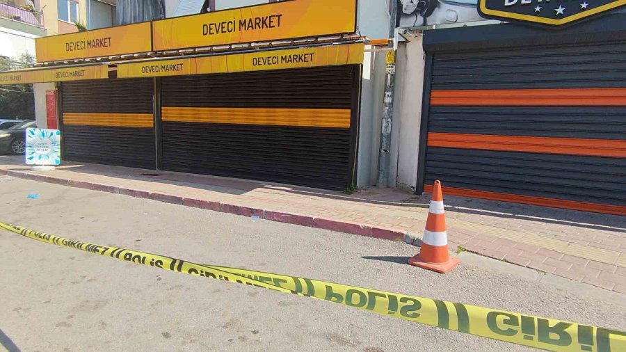 Antalya’da Esnaf Kavgası Kanlı Bitti: 1 Ölü, 2 Yaralı