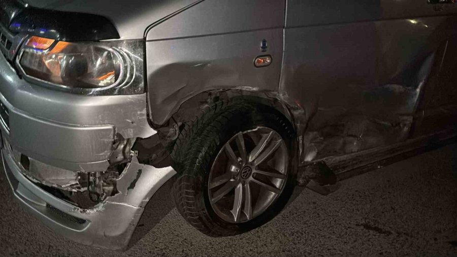 Aksaray’da Kuzenler Çarpıştı: 1 Yaralı