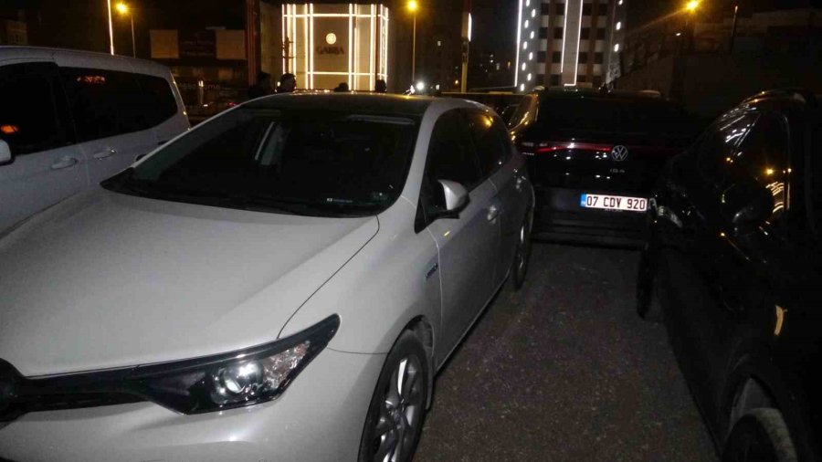 Seyir Halindeyken Kriz Geçirip Bayıldı, Faciadan Dönüldü: 2 Yaralı