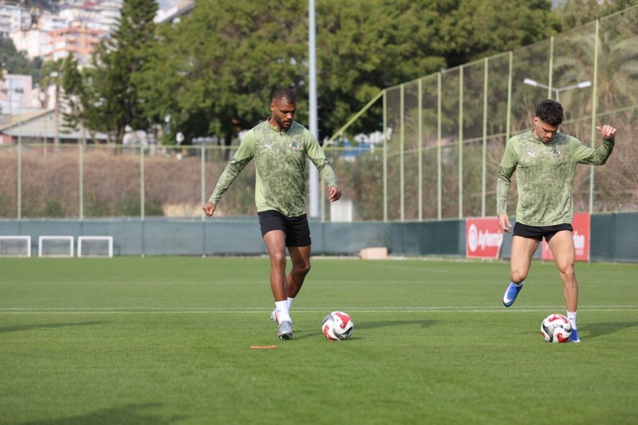 Alanyaspor, Kocaelispor Maçı Hazırlıklarını Tamamladı