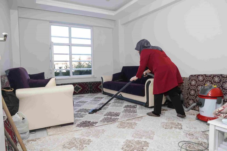 Meram’dan Bayram Öncesi Gönülleri Isıtan Hizmet