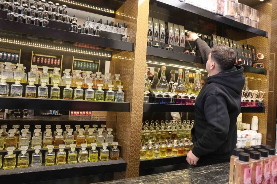 Konya’da Kolonyacılarda Bayram Mesaisi