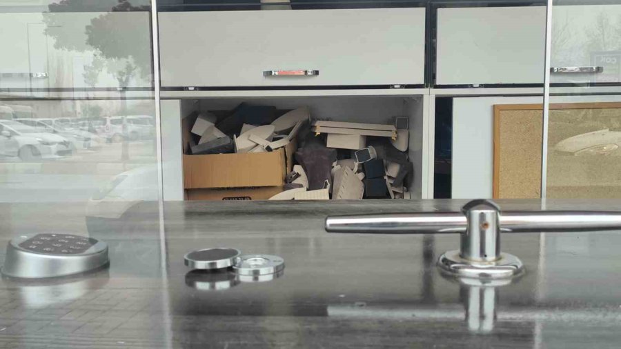 Antalya’da ’emanet’ Ve ‘kar Payı’ Vaadiyle 50 Milyon Liralık Dolandırıcılık İddiası