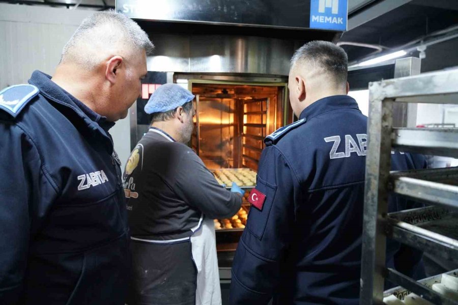 Erdemli’de Zabıta Ekiplerinden Bayram Öncesi Denetim