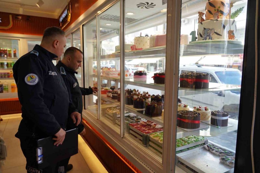 Erdemli’de Zabıta Ekiplerinden Bayram Öncesi Denetim