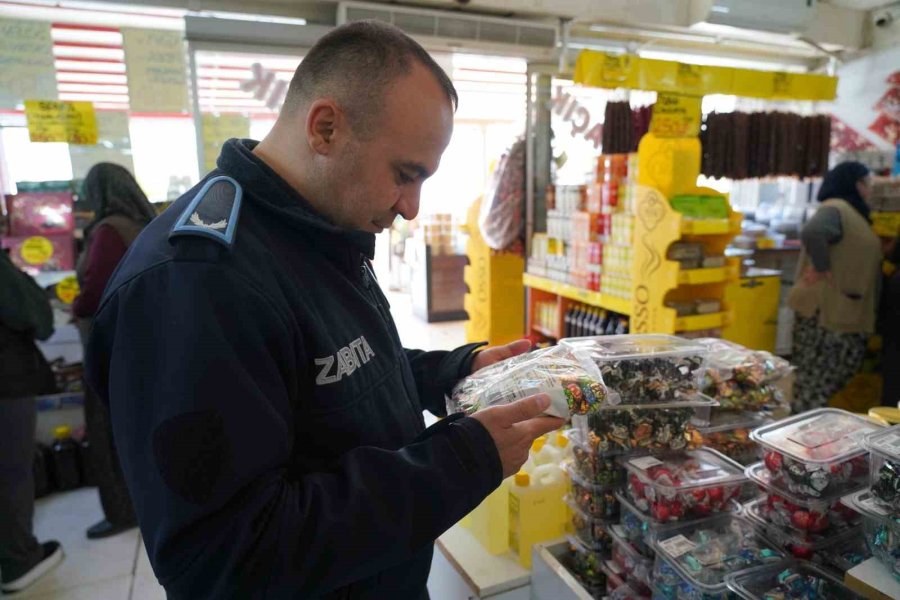 Erdemli’de Zabıta Ekiplerinden Bayram Öncesi Denetim