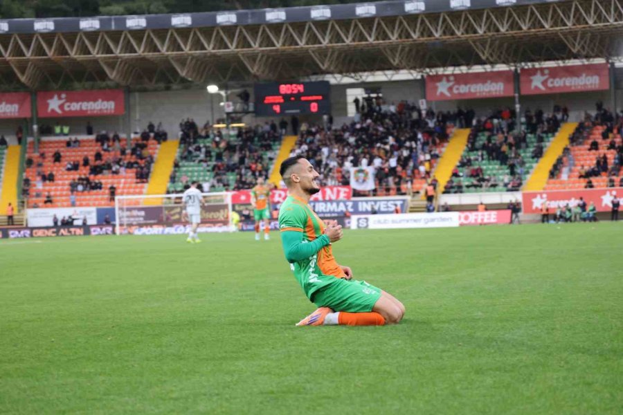 Trendyol Süper Lig: Corendon Alanyaspor: 5 - Kocaelispor: 0 (maç Sonucu)