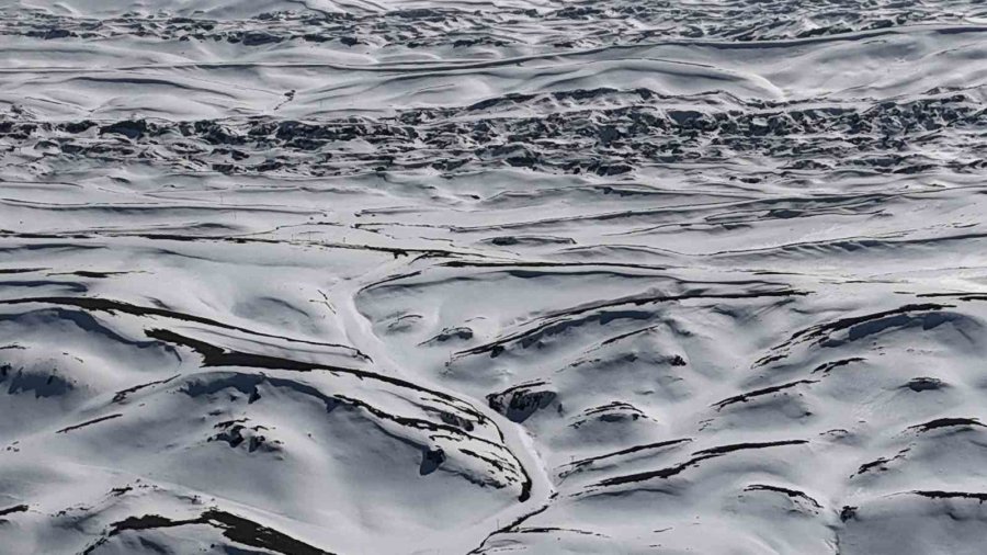 Toroslar’da Kar Güzelliği Havadan Görüntülendi