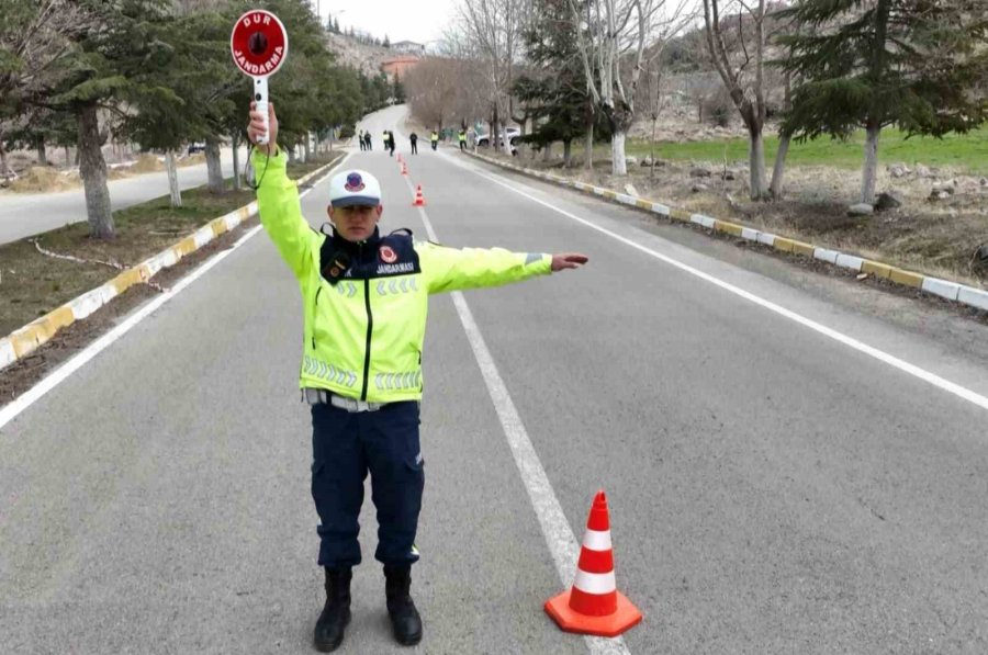 Jandarma Bayram Öncesi Denetimlerini Arttırdı