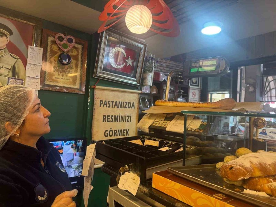 Kemer’de Bayram Öncesi Market, Fırın Ve Pastanelere Sıkı Denetim