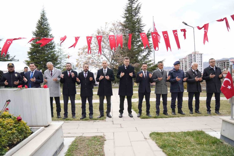 Niğde’de Bayram Arifesinde Şehitlikler Ziyaret Edildi