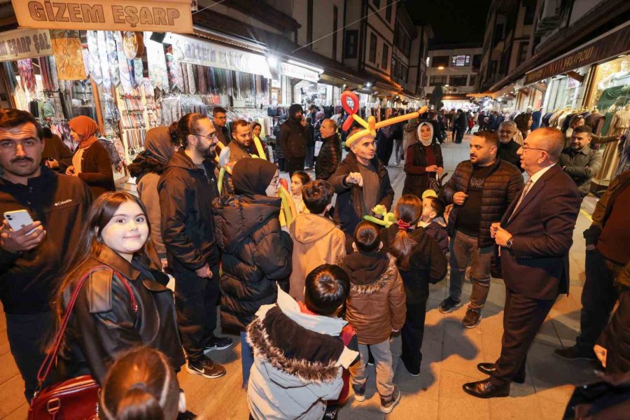 Başkan Kavuş, Bedesten’de Bayram Coşkusuna Ortak Oldu