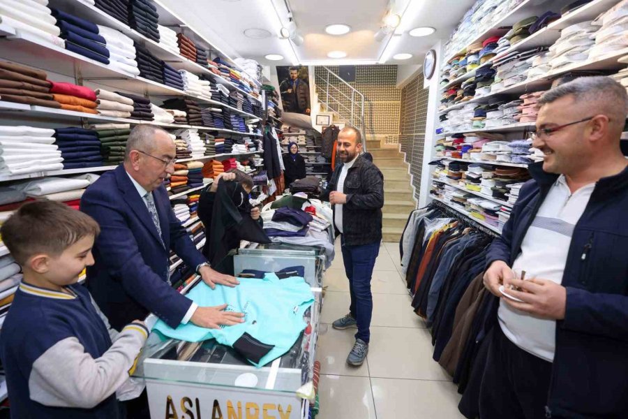 Başkan Kavuş, Bedesten’de Bayram Coşkusuna Ortak Oldu