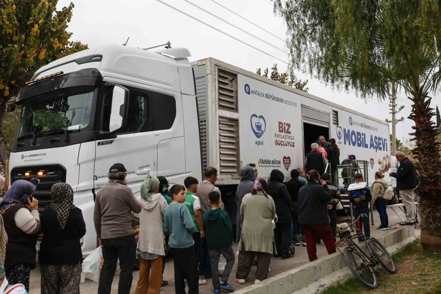 Antalya Büyükşehir Belediyesi’nin Ramazan Etkinlikleri Yoğun İlgi Gördü