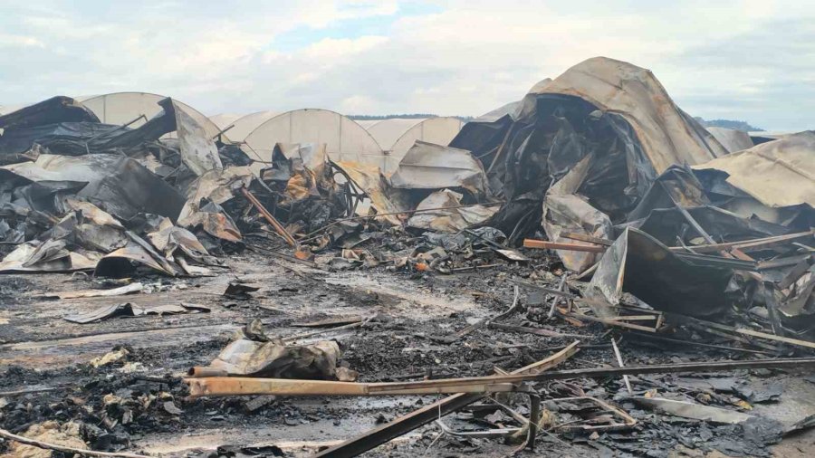 Antalya’da Yangın Faciası: 5’i Çocuk, 6 Ölü