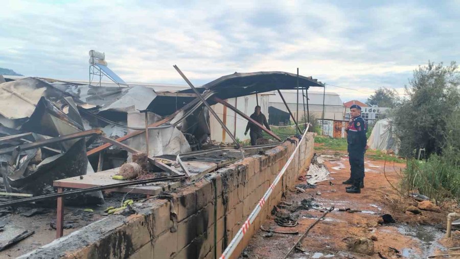 Antalya’da Yangın Faciası: 5’i Çocuk, 6 Ölü