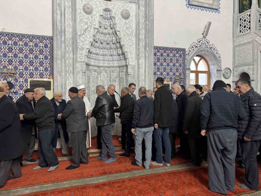 Kulu’da Bayram Namazı Coşkusu